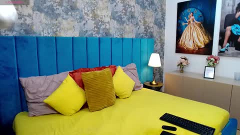 lisacroft online show from September 22, 7:23 am