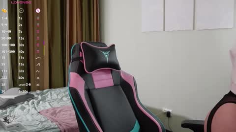   LISA   online show from November 23, 4:38 pm