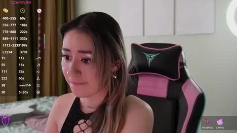   LISA   online show from November 12, 4:42 pm