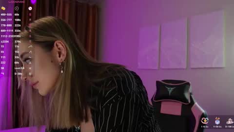   LISA   online show from February 7, 5:27 pm