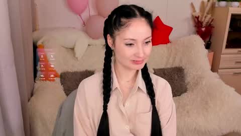 Lisa Moore online show from March 11, 2:25 am