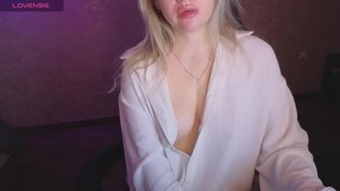 Anna online show from May 19, 2:07 am