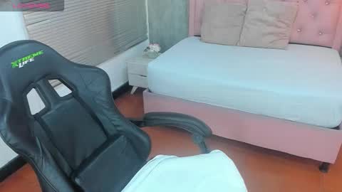 L I S S A  online show from October 29, 3:41 am