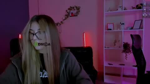 lissa_night online show from May 2, 7:52 pm