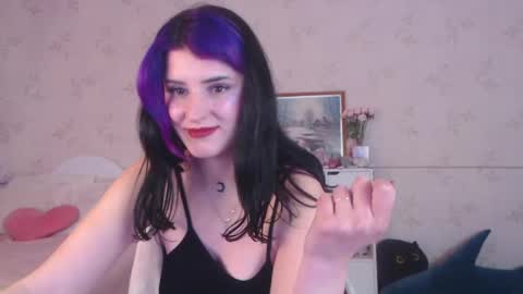 Alice Dont forget to thumbs up its very important  online show from April 27, 8:12 am