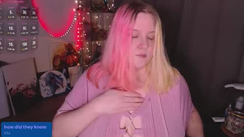 Lissa online show from March 15, 5:27 pm