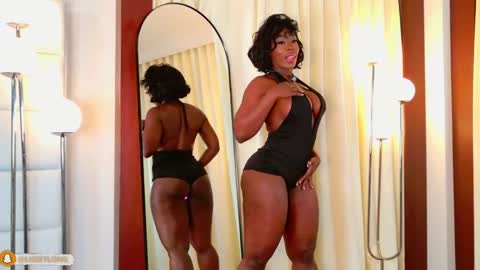 Lisseth Long  online show from May 23, 12:50 am