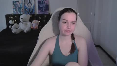 little__flowers online show from March 11, 9:23 am