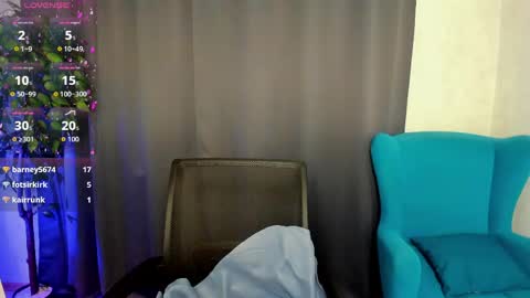 Isabel online show from April 10, 6:30 am