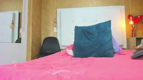   online show from September 23, 1:38 pm