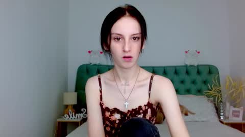 little_mollee online show from September 22, 9:41 pm