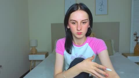 little_mollee online show from September 12, 12:01 am