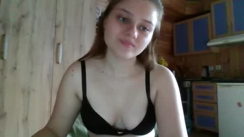 Snapshot of little_shygirl_ chatting on October 30, 5:19 am little_shygirl_ online show from October 30, 5:19 am