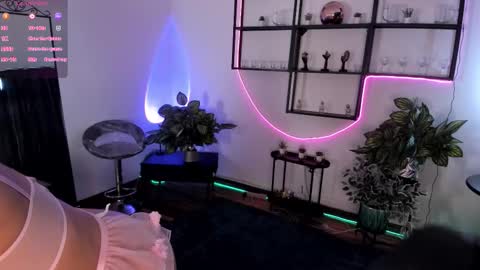 Xiom online show from December 13, 8:48 pm