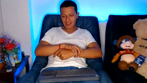 Manu online show from June 1, 2:24 am