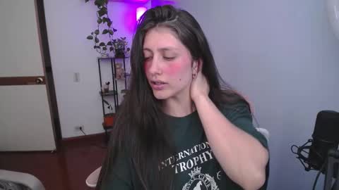 Laksmi online show from January 8, 9:42 pm