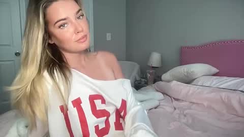 Marciabrady online show from January 16, 6:59 pm