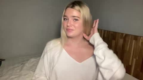 Marciabrady online show from April 11, 9:02 am