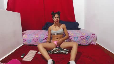  Mia online show from February 22, 4:27 am