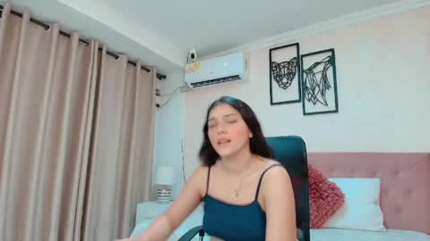 Sarahs Room online show from June 5, 11:10 pm