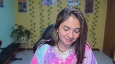 Mia  Wednesday to Sunday 730 am to 1030 am Colombian Hour D online show from April 23, 3:47 am