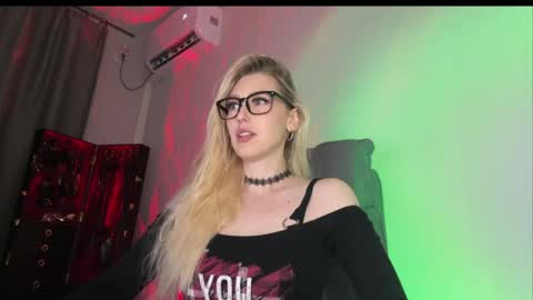 Liya Ray online show from March 8, 12:00 am