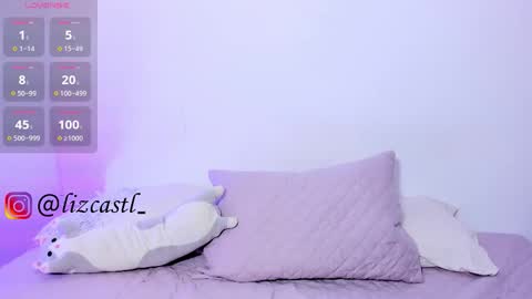 lizcastl online show from December 3, 9:15 pm