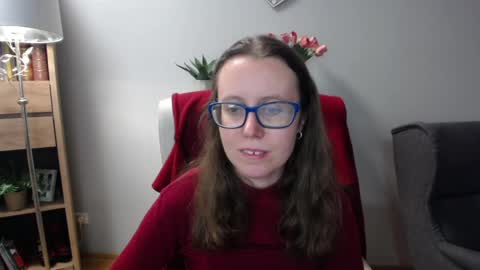 Lizzy online show from April 20, 4:15 am