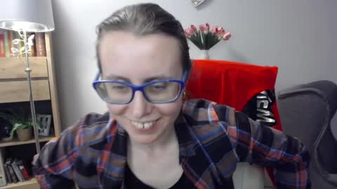 Lizzy online show from April 9, 6:19 am