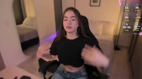 Lizzy Colins online show from July 16, 6:44 pm