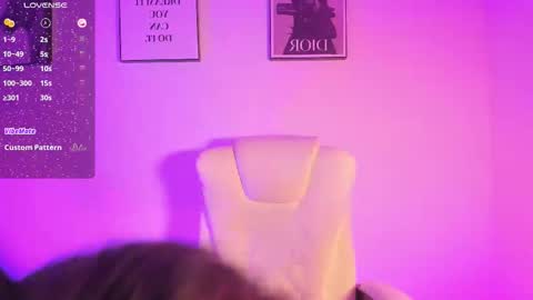 lizzyponcee online show from October 30, 12:17 pm