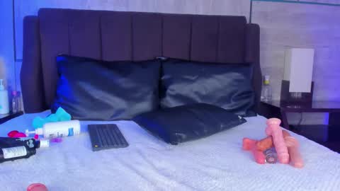 LizzySato online show from March 28, 8:54 pm