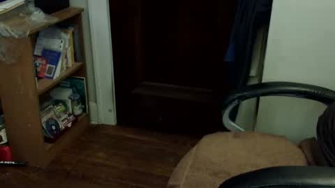 loades182025 online show from March 24, 3:45 am