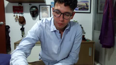 Lobo online show from December 18, 2:42 am