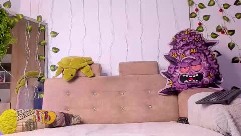 LOGAN DRAKE online show from November 30, 9:05 am