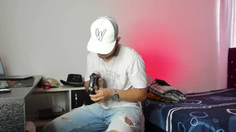 Logan morris online show from February 20, 9:20 pm