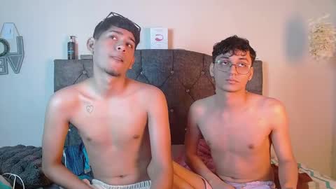 Snapshot of logan_willyams_ chatting on October 16, 8:29 pm logan_willyams_ online show from October 16, 8:29 pm