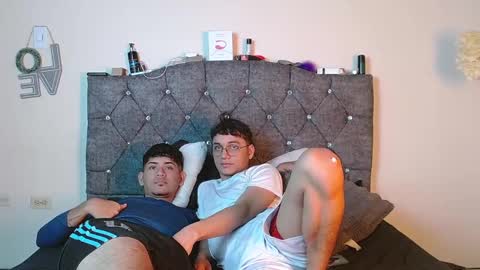 Snapshot of logan_willyams_ chatting on September 29, 9:25 pm logan_willyams_ online show from September 29, 9:25 pm