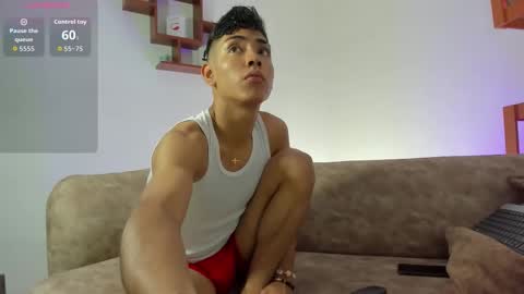 logantwink18 online show from November 7, 1:46 pm