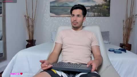 Loghan online show from October 2, 3:05 am