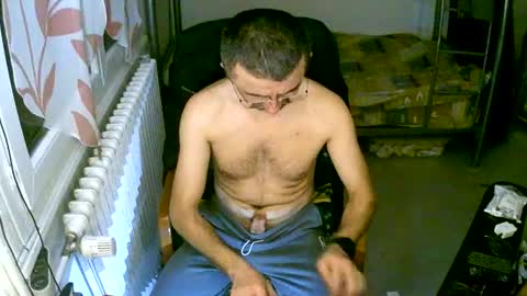 Snapshot of lokoum39 chatting on January 26, 6:37 pm lokoum39 online show from January 26, 6:37 pm