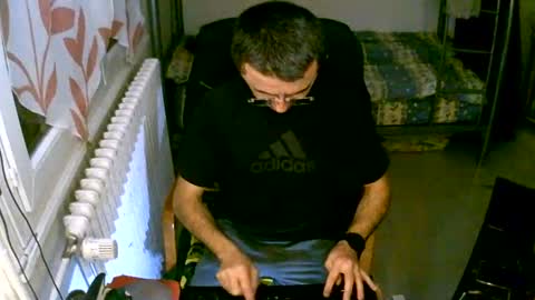 Snapshot of lokoum39 chatting on December 29, 7:43 pm lokoum39 online show from December 29, 7:43 pm