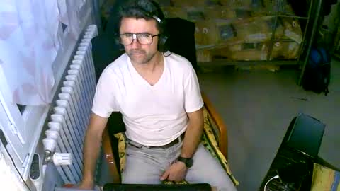 Snapshot of lokoum39 chatting on September 23, 6:47 pm lokoum39 online show from September 23, 6:47 pm