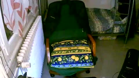 Snapshot of lokoum39 chatting on January 5, 6:13 pm lokoum39 online show from January 5, 6:13 pm