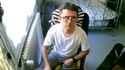 Snapshot of lokoum39 chatting on October 28, 1:34 pm lokoum39 online show from October 28, 1:34 pm