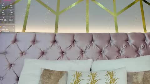 lola_saenz__ online show from January 11, 5:52 pm