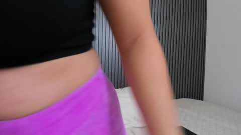 lola_sweeet18 online show from February 27, 11:14 am