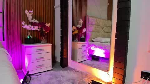 Lola Angel online show from March 27, 7:59 pm