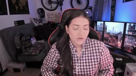 lolaasmith_21 online show from March 30, 6:19 pm