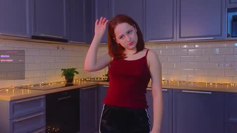 Lola online show from March 6, 3:44 pm